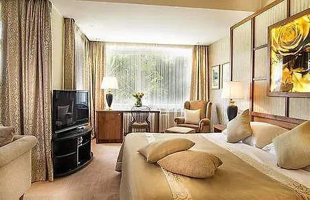 Eden - The Private Retreat Hotel *